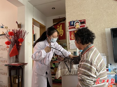 電話解惑、上門服務 硚口家庭醫生團隊，做居民的“私人”健康顧問
